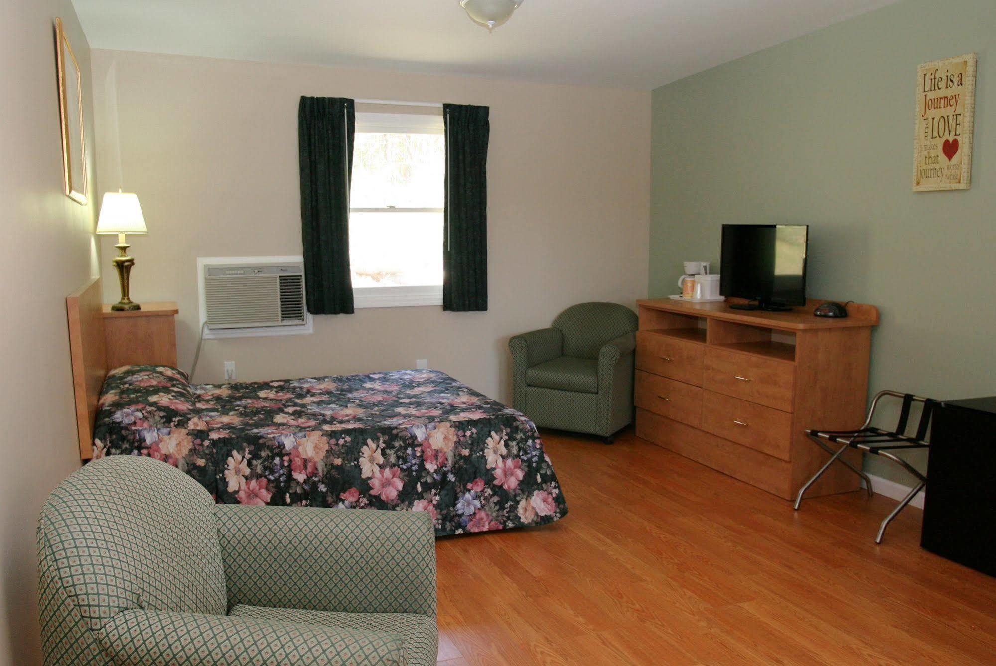 Studio Motel Of לייק ג'ורג' מראה חיצוני תמונה
